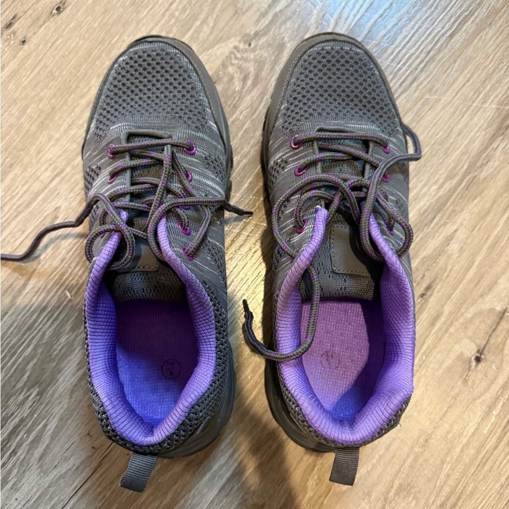 Women's Gray and Purple Athletic Shoes